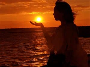 <span style="color:#32cd32"><strong>2025年開催中！<br></strong></span>【AA-19】<span style="color: #ff0000;"><strong>プライベートツアー</strong></span><br>ベンメリア→トンレサップ湖「夕日鑑賞」と買い物、1日ツアープラン<br><br>　「特価キャンペーン！」<br>専用車とボートとガイドの料金表（<span style="color:#32cd32"><strong>大人1名あたり</strong></span>）<br>1名様「<span style="color: #1e90ff;"><s>150$</s></span>→<span style="color: #cc3300;"><strong>150$</strong></span>」<br>2名様「<span style="color: #1e90ff;"><s>80$</s></span>→<span style="color: #cc3300;"><strong>80＄</strong></span>」<br>3名様「<span style="color: #1e90ff;"><s>70$</s></span>→<span style="color: #cc3300;"><strong>60$</strong></span>」<br>4名様～「<span style="color: #1e90ff;"><s>60$</s></span>→<span style="color: #cc3300;"><strong>50$</strong></span>」<br>5名様～「<span style="color: #1e90ff;"><s>50$</s></span>→<span style="color: #cc3300;"><strong>40$</strong></span>」<br><br>もっと見る≫≫