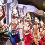 <span style="color:#32cd32"><strong>2026年開催中！</strong></span><br>【GR-1】<span style="color: #ff0000;"><strong>合同ツアー</strong></span><br>「午前中」アンコールトム→タプロム遺跡→「午前中」アンコールワットとプノンバケー山からの夕日鑑賞、1日ツアープラン<br><br>「 専用車+ガイド」の料金：<br>1名で「<span style="color: #cc3300;"><strong>65$</strong></span>」<br>2名まで「<span style="color: #cc3300;"><strong>40$/1人</strong></span>」<br>3名～「<span style="color: #cc3300;"><strong>30＄/1人</strong></span>」</strong>